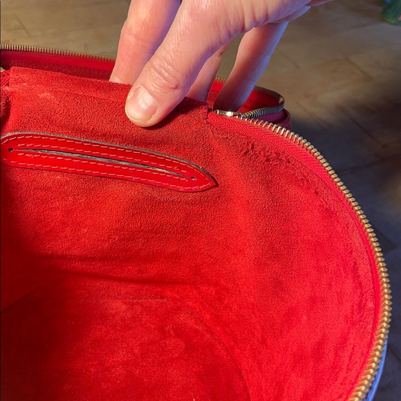Louis Vuitton w/COA Cannes Red Epi Vanity Top Handle Bucket Bag! - Picture 11 of 13